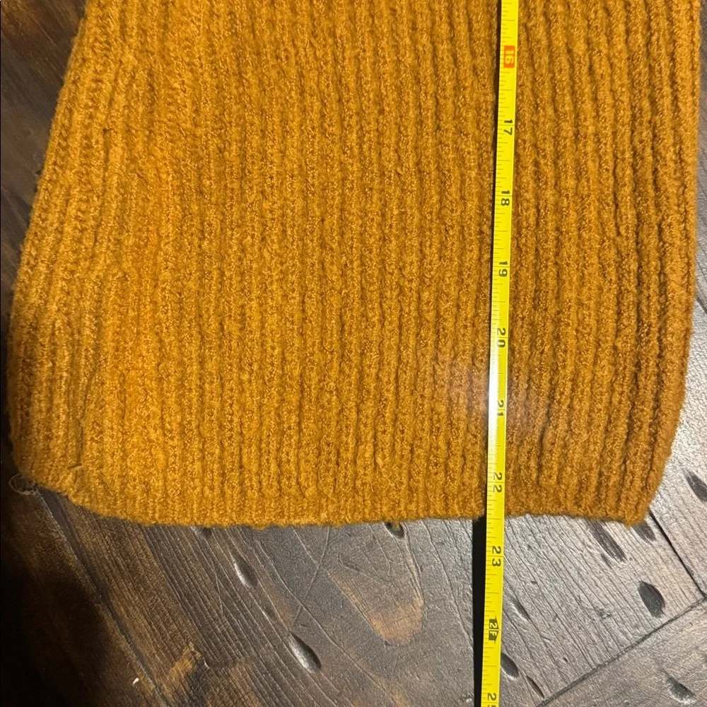 Gibson Latimer Golden Knit V-Neck Boho Sweater - Picture 7 of 10